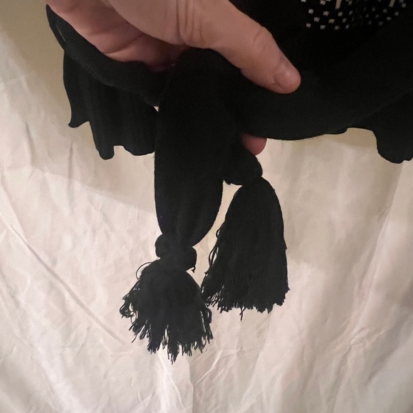 Obermeyer wrap black and white sweater size small - Picture 8 of 8